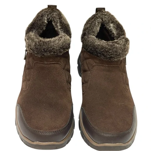 💥SALE💥SKECHERS BROWN RELAXED FIT GIRL CRUSH BROWN ANKLE BOOTIES NWOTS SZ 9 EUC - Picture 7 of 13